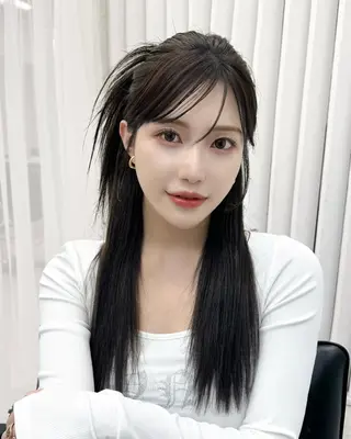 ロング カラー 韓国ヘア♡ 顔まわりカットayaのヘアスタイル