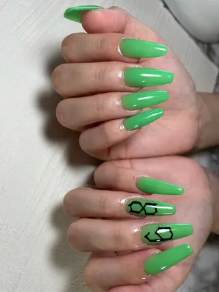 ネイル 蓑原 佳央里のネイルデザイン