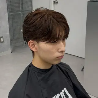 カラー メンズ メンズミルクティー 特化／ハイトーンのヘアスタイル