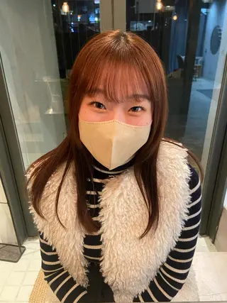 カラー Mori Aimiのヘアスタイル