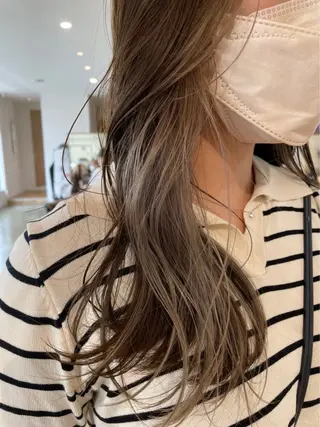 ロング カラー 髙木 友菜のヘアスタイル