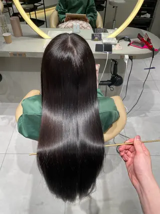 ロング カラー shion 透明感カラーのヘアスタイル