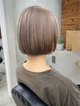 ショート カラー 榛葉 夢乃のヘアスタイル