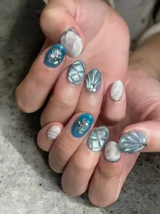 ネイル MiMi NAIL TOKYO所属・Hisaka Mikiのネイルデザイン