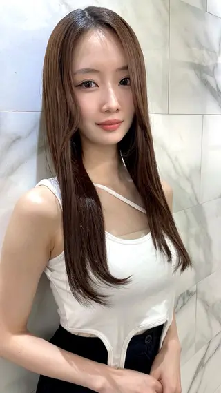 セミロング soigné 表参道【ソワネ】所属・🖱️透明感カラー ×髪質改善Rikyuのヘアスタイル