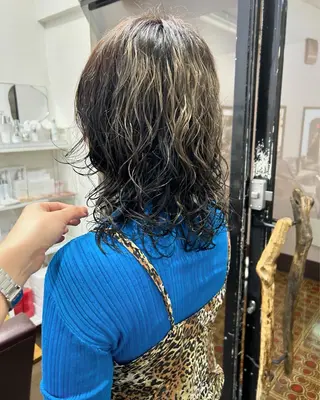 パーマ Yui. ハイトーン/パーマ/のヘアスタイル