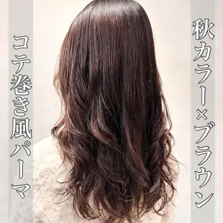 ロング カラー パーマ 大人レイヤー& 透明感カラー💄のヘアスタイル