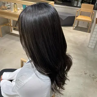 カラー 柳川 ことねのヘアスタイル