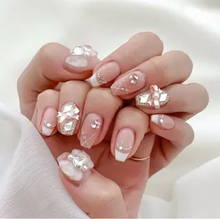 ネイル Lyna Nailのネイルデザイン
