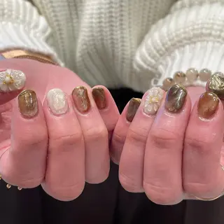 ネイル 淡色ネイル 🎀moeのネイルデザイン