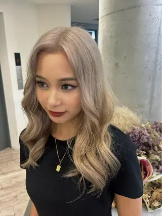 セミロング 🎀ハイトーン特化 konomi🎀のヘアスタイル