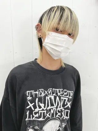 メンズ ダメージレスブリーチ /艶髪/横須賀智也のヘアスタイル