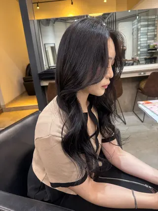 ロング カラー 韓国ヘア🇰🇷 YUKINAのヘアスタイル