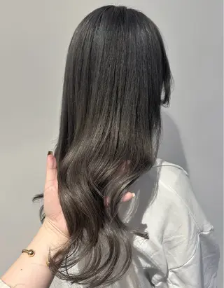 ロング カラー 唐澤 千尋のヘアスタイル