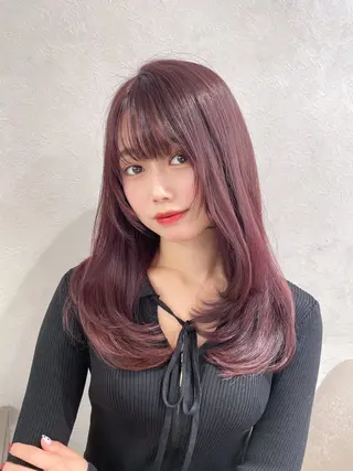 セミロング karin ボブハイトーンのヘアスタイル