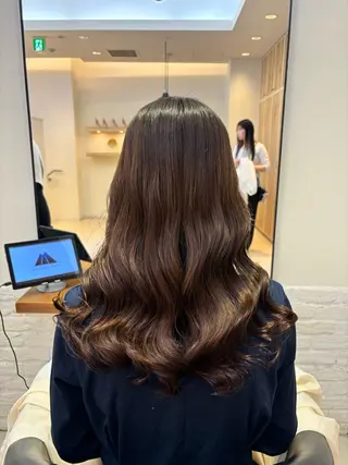 セミロング コテ巻き風パーマ🫧 麻尋のヘアスタイル