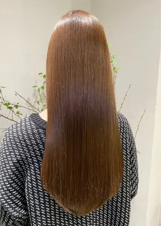 セミロング 東 友貴のヘアスタイル