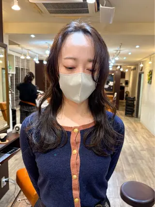 セミロング カラー Miyamoto Yasuchikaのヘアスタイル