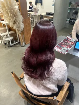 セミロング カラー 小木曽 里華のヘアスタイル