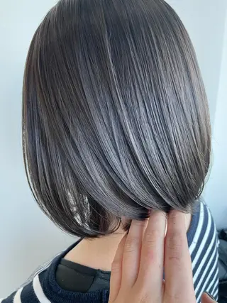 ショート カラー ベージュカラー🤎 鈴木サトミのヘアスタイル