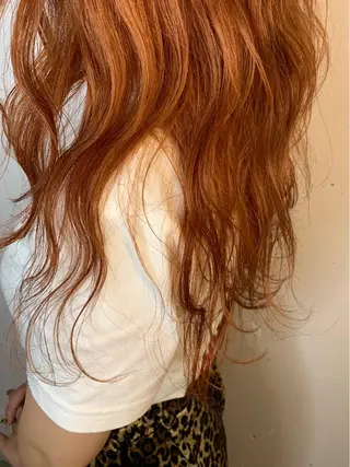 ロング カラー raika .のヘアスタイル