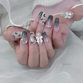 ネイル TRU NAIL&EYE 千葉店所属・高木 つかさのネイルデザイン
