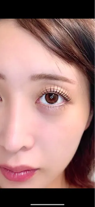 マツエク・マツパ NANAMI🖤 ‎のマツエク・マツパデザイン