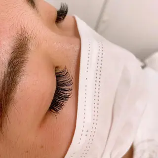 マツエク・マツパ Lucia 深野のマツエク・マツパデザイン