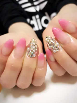 ネイル 木槿所属・吉冨 光恵のネイルデザイン