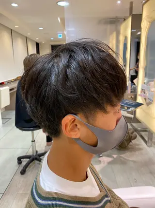 ミディアム 柳澤 和也のヘアスタイル