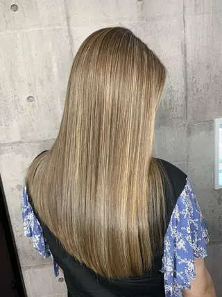 ロング Welila by haku所属・Yuuki ウェリラバイハクのヘアスタイル