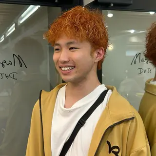 ショート カラー ✨うる艶/ブリーチ✨ 𝓡𝒖𝓷𝐚💋のヘアスタイル