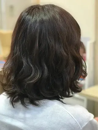 ミディアム カラー 渋谷宮益坂 omoのヘアスタイル