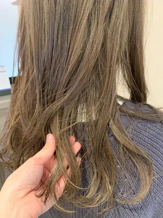 ロング カラー 髪質改善ストレート/ 東徳嶺 みくのヘアスタイル