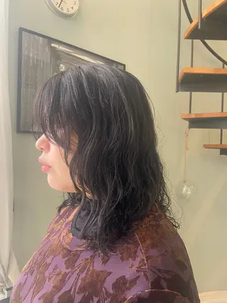 ミディアム パーマ atelier doux dimanche（アトリエ・ドゥー・ディマンシュ）所属・Fukamiレイヤー 透明感カラーのヘアスタイル