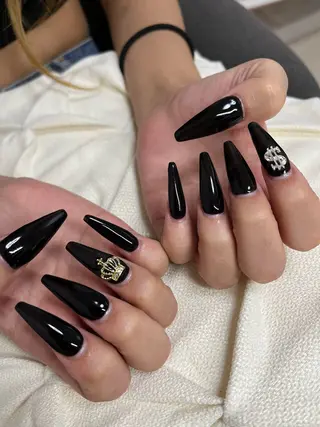 ネイル nail.salon .Reversalのネイルデザイン