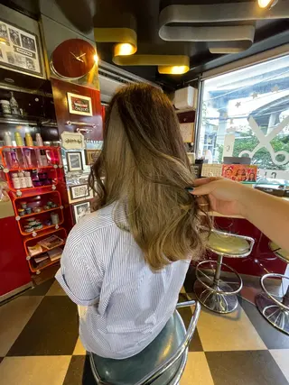 セミロング カラー 👑派手髪/カット 👑ANRYのヘアスタイル