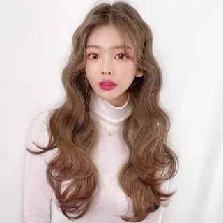 ロング カラー ★学割★韓国× BIZEのヘアスタイル