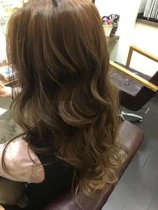 ロング soto所属・安藤 芽衣のヘアスタイル