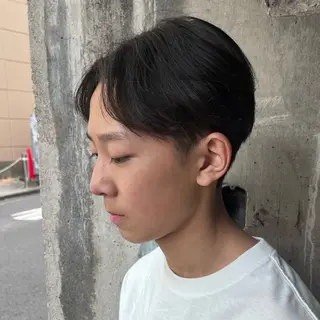 ショート メンズ メンズセンターパート /フェザーパーマのヘアスタイル