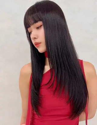 ロング ✨艶髪・縮毛矯正✨️ 🦖しんのすけ🦖のヘアスタイル