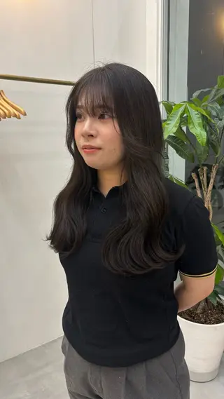 ロング カラー 伊藤 ゆいなのヘアスタイル