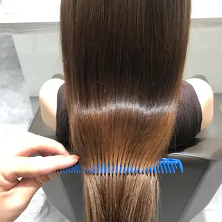 ロング ムトウセイマ/艶髪 /艶ケアWブリーチのヘアスタイル