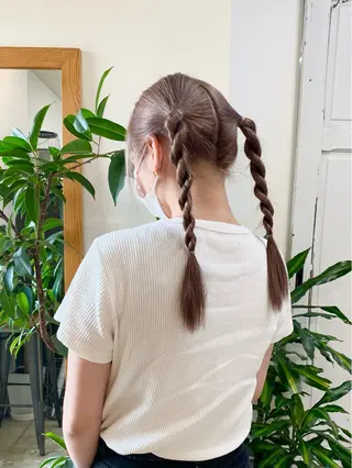 ロング カラー ヘアアレンジ souco/ moenoのヘアスタイル