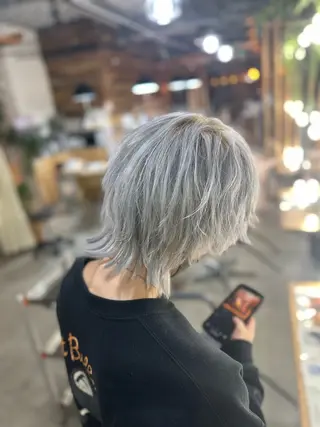 ショート カラー 溜 一太のヘアスタイル