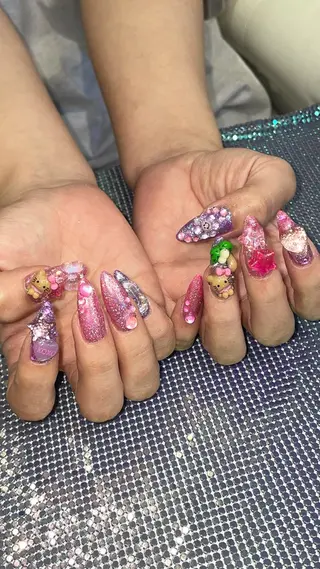 ネイル RICO NAIL所属・RICO Nail パーツつけ放題🌈のネイルデザイン
