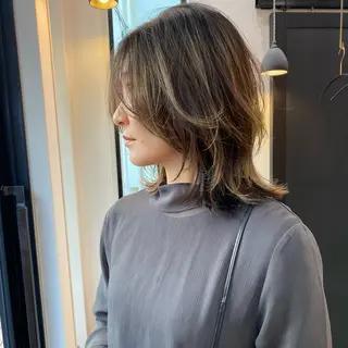 カラー ブロンド/ブリーチ 【SITY.】のヘアスタイル