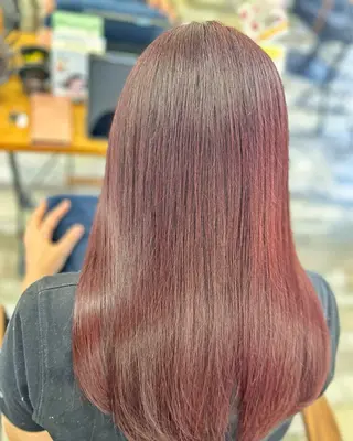ロング カラー 菅沼 愛梨のヘアスタイル
