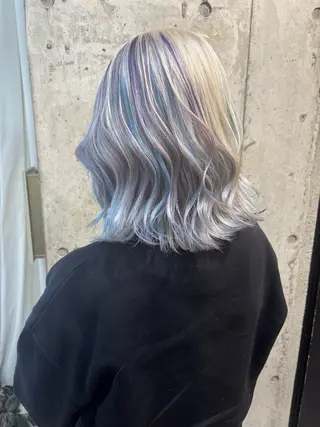 セミロング カラー lani hair salon所属・SHOTO ハイトー ン/デザインカラーのヘアスタイル