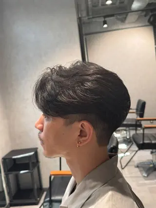 ショート パーマ メンズ 韓国特化🇰🇷愁斗 センターパートパーマのヘアスタイル